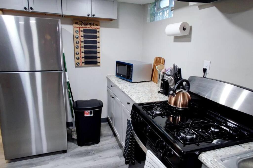 Spacious Suite Close To Downtown Indy/ King Bed Индианаполис Экстерьер фото