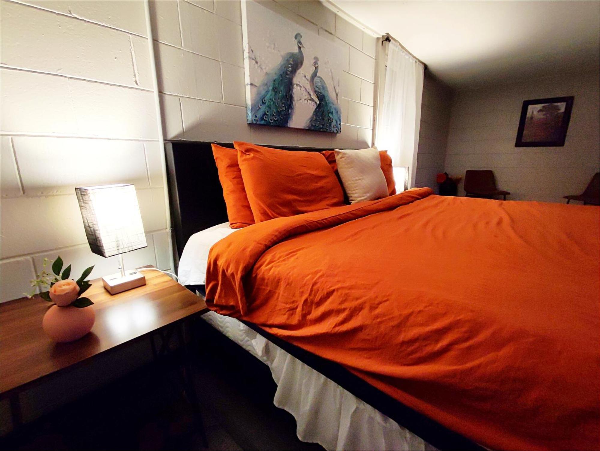 Spacious Suite Close To Downtown Indy/ King Bed Индианаполис Экстерьер фото